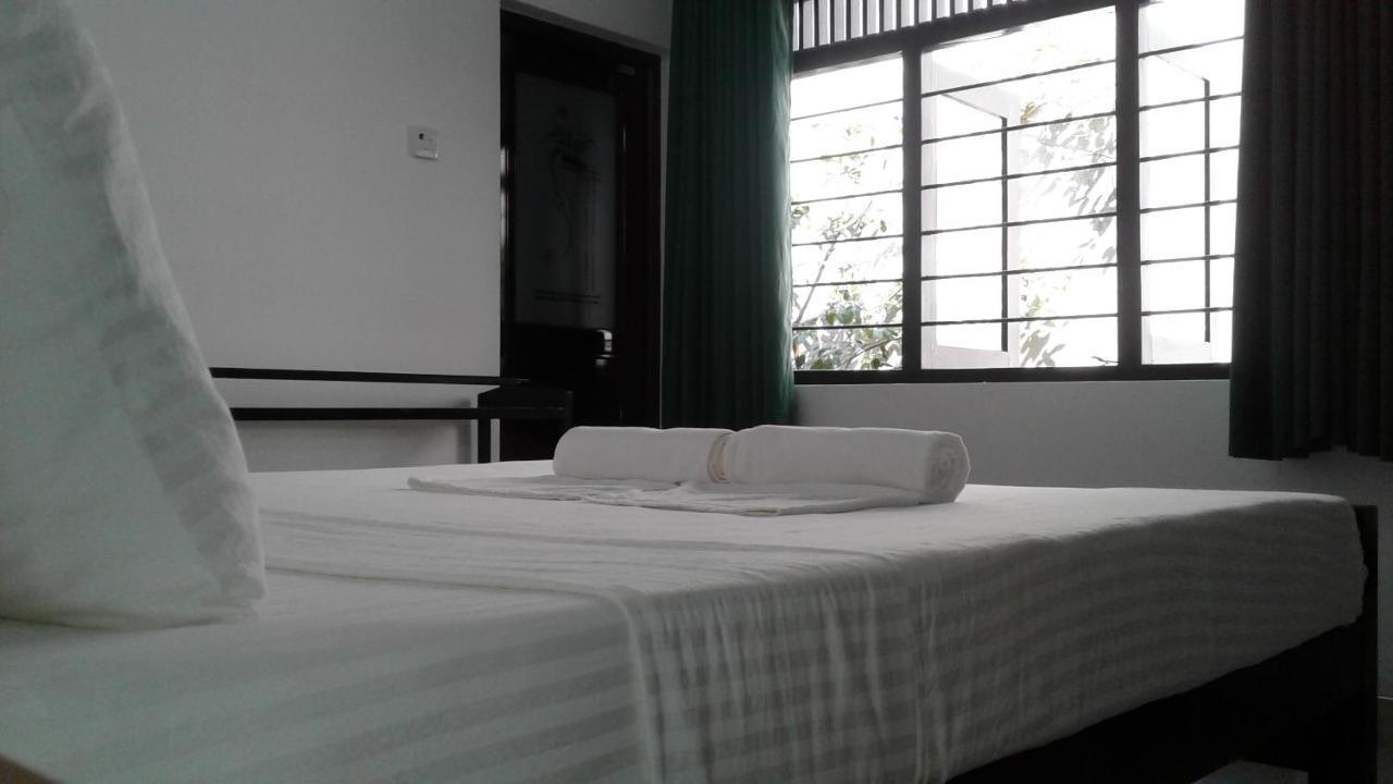 Water Front Home Stay And Resort Anuradhapura Ngoại thất bức ảnh