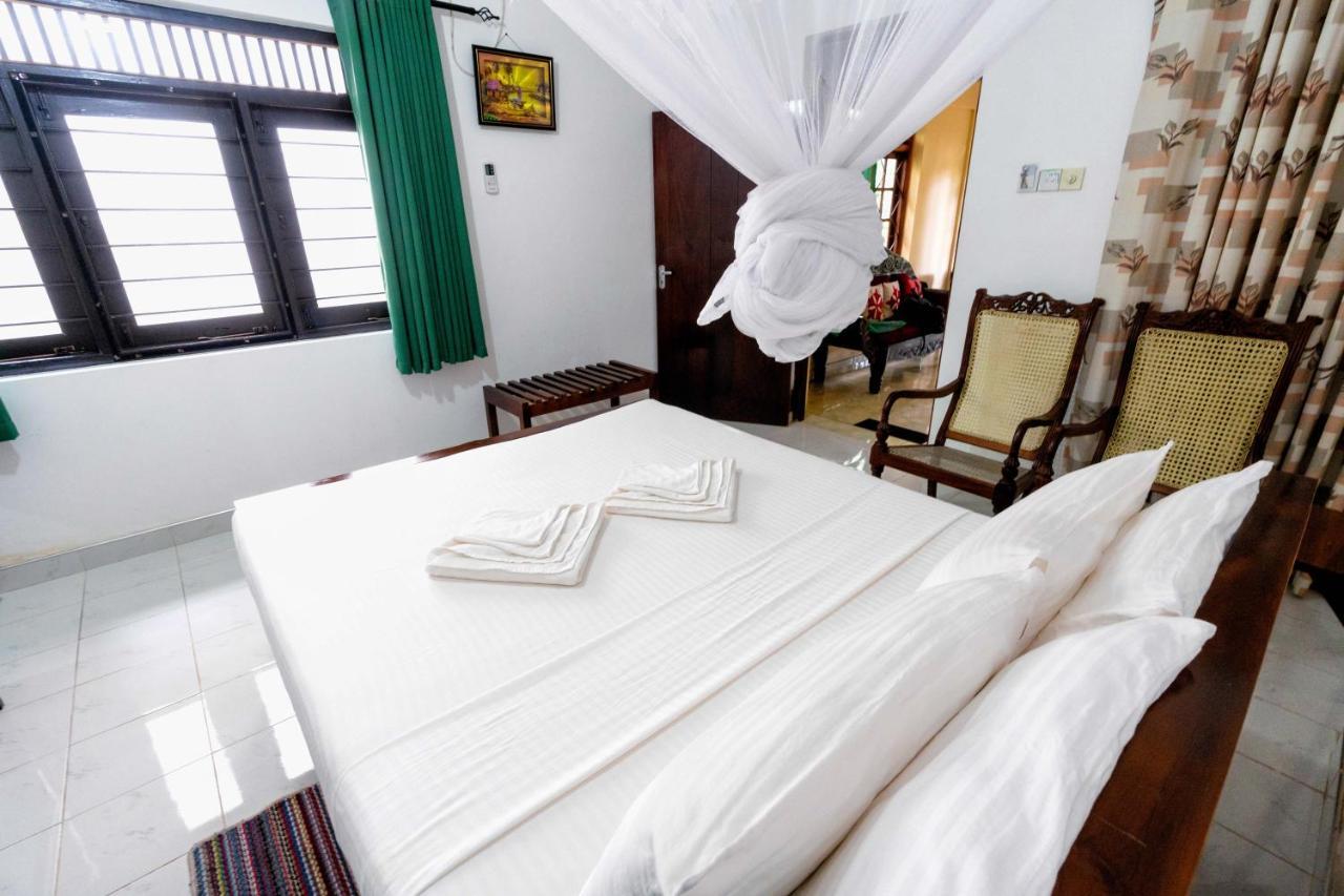Water Front Home Stay And Resort Anuradhapura Ngoại thất bức ảnh